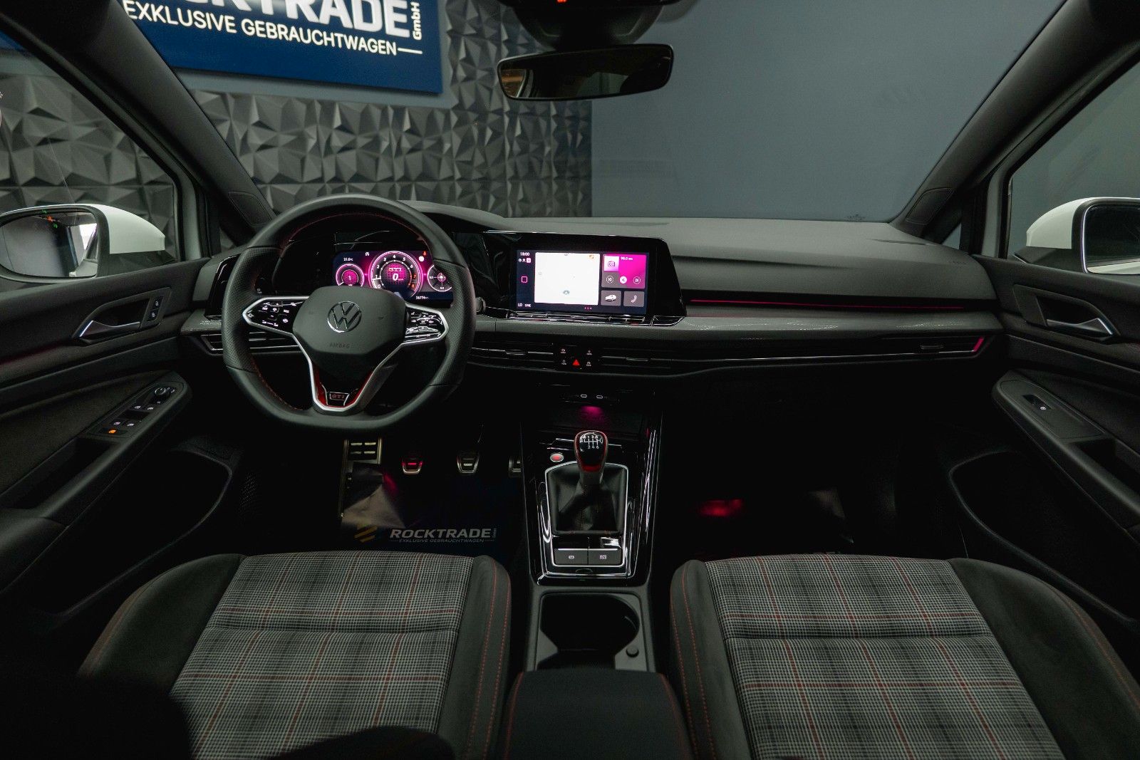 Fahrzeugabbildung Volkswagen Golf VIII Lim. GTI *LED+*Digital Tacho*1.Hand*