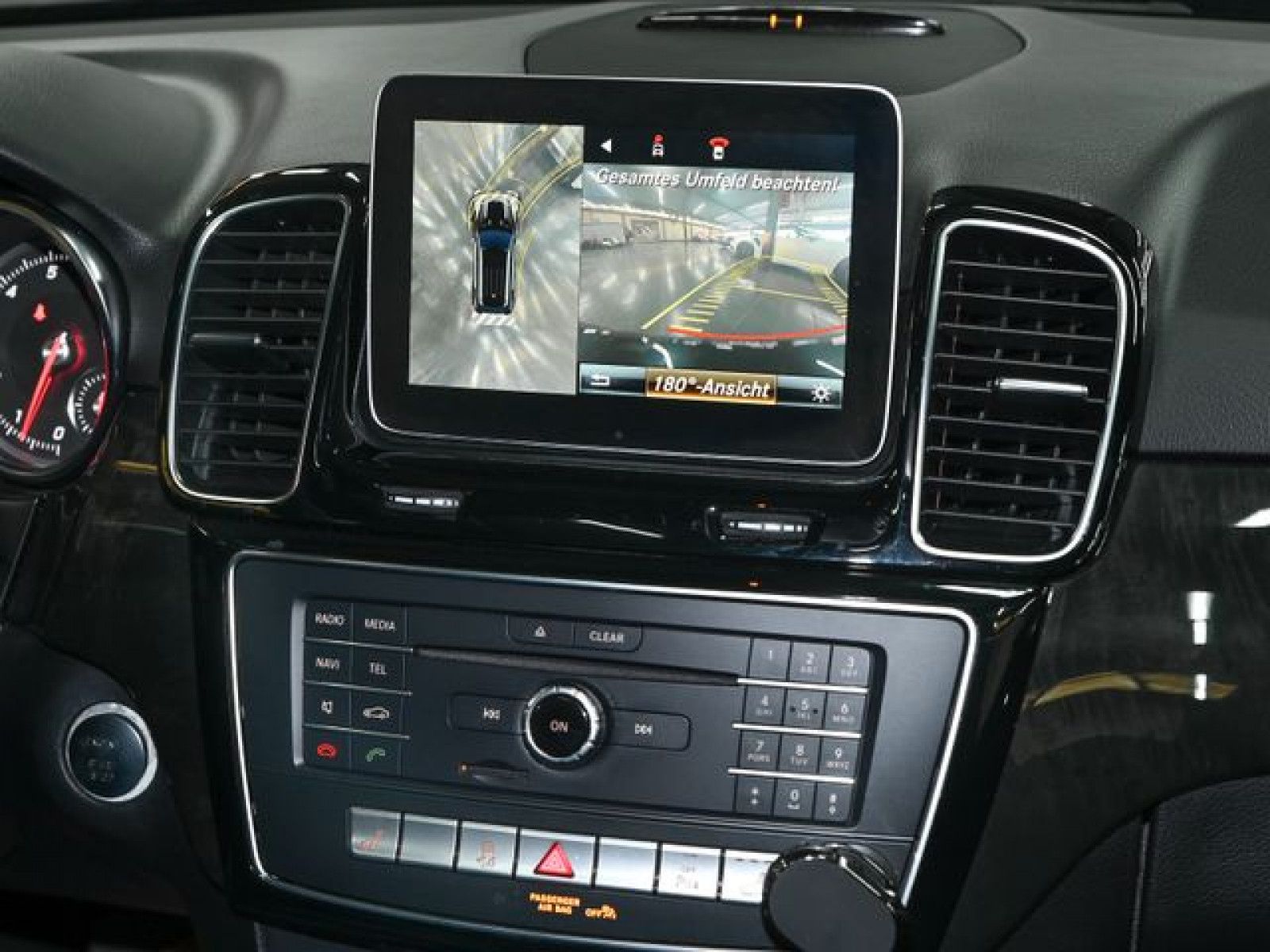 Fahrzeugabbildung Mercedes-Benz GLE 350 - harman/kardon|360°|Schiebedach|AHK