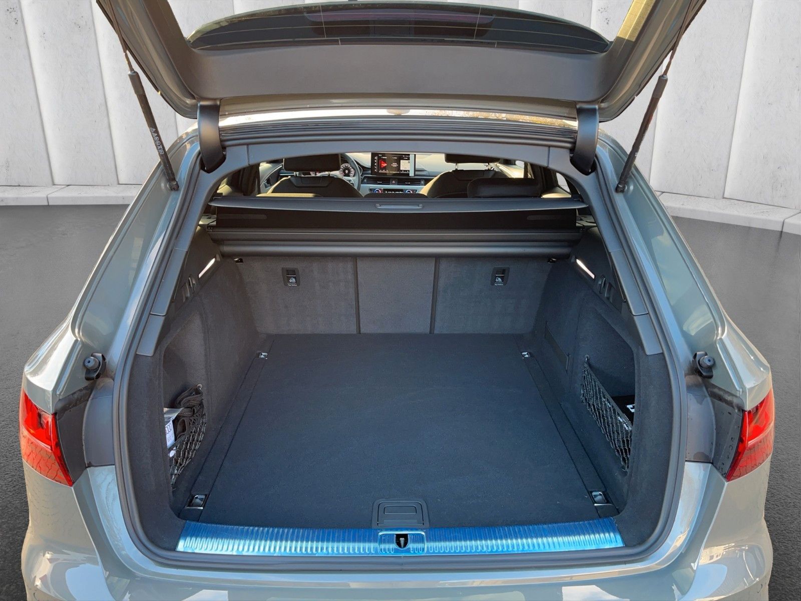 Fahrzeugabbildung Audi A4 Avant TFSI*S-line*Pano*Navi*Aktionsangebot*