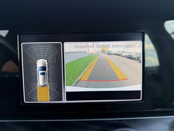 Mercedes E 220 - 12