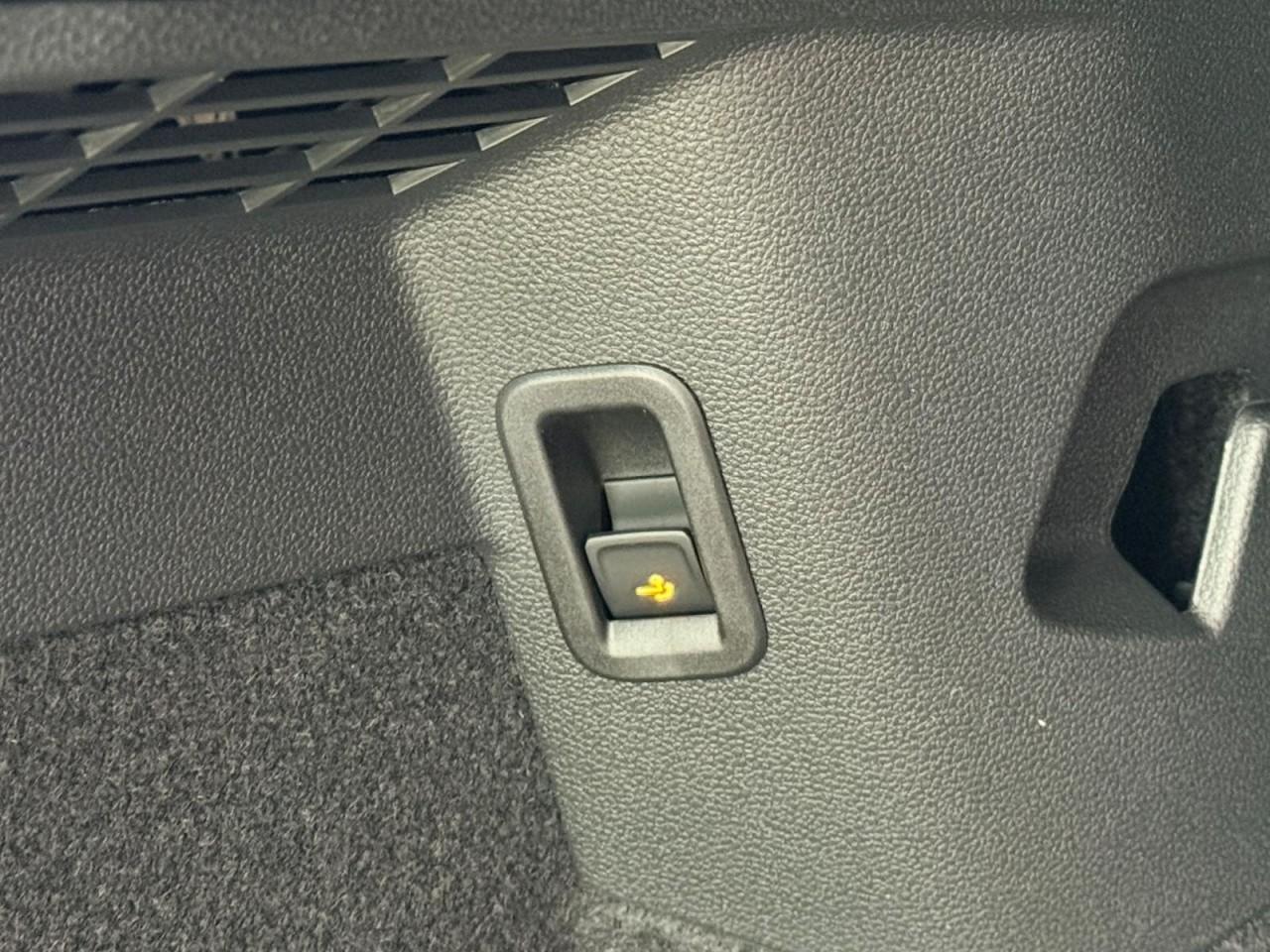 Volkswagen Golf VIII 1.5TSI Life LED ACC RFK AHK APP Klima, миниатюра 28