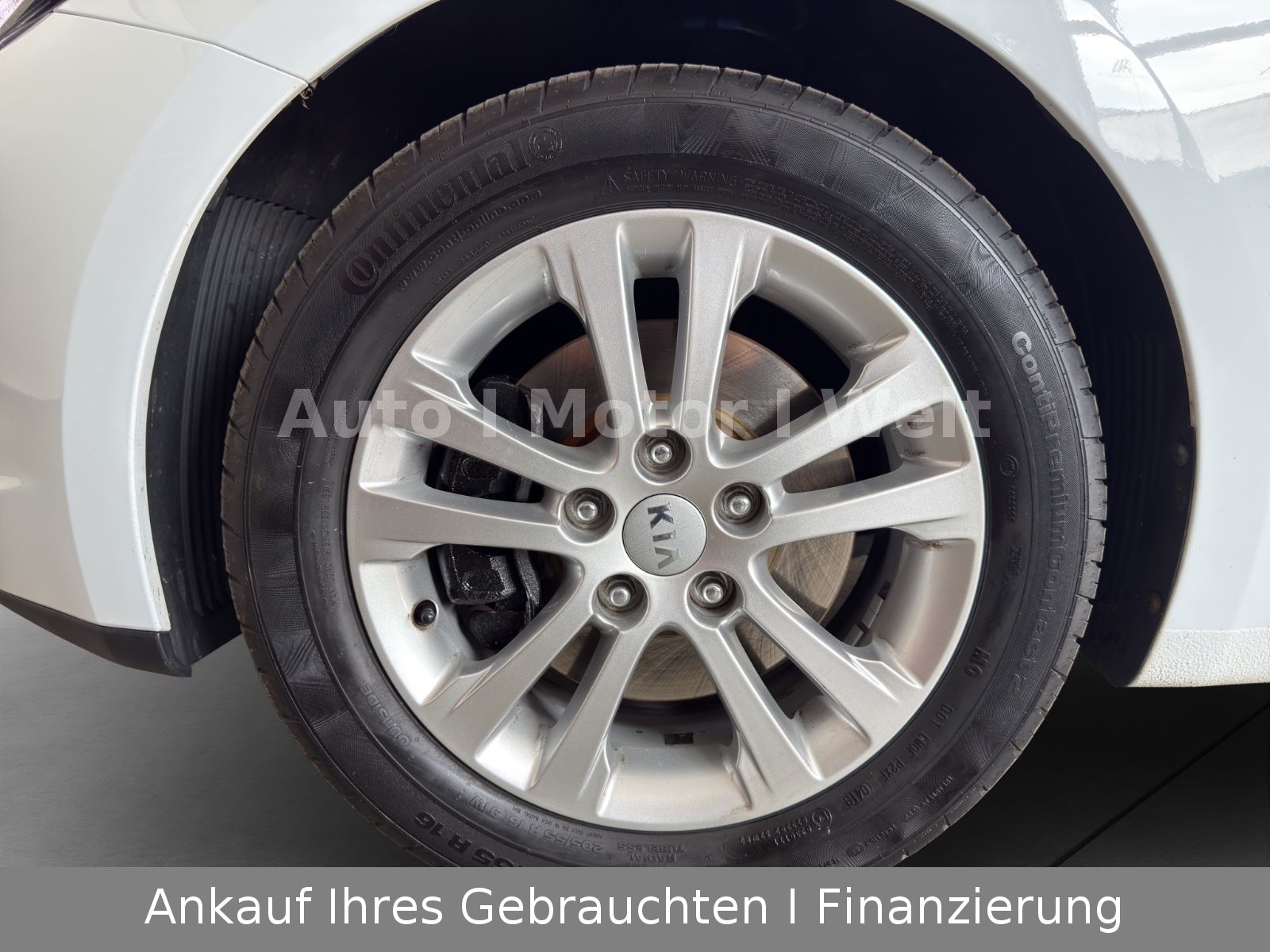 Fahrzeugabbildung Kia Ceed FIFA World Cup Edition ALU/SHZ/LKRDHZ/KLIMA
