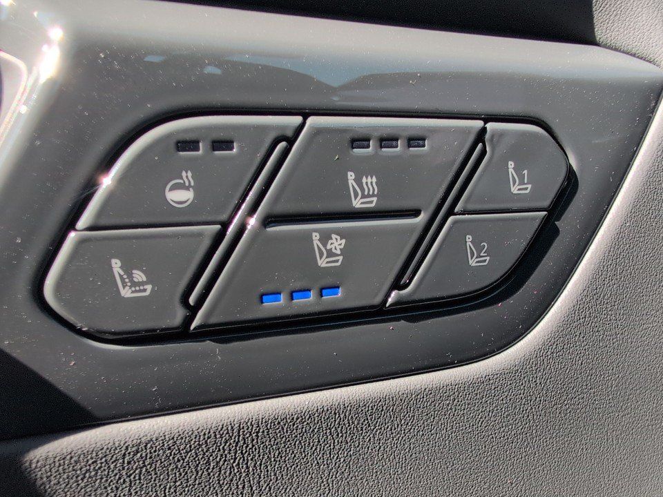 Fahrzeugabbildung Kia EV9 99kWh AWD GT-Line RW-505KM 7J-GARANTIE NAVI+