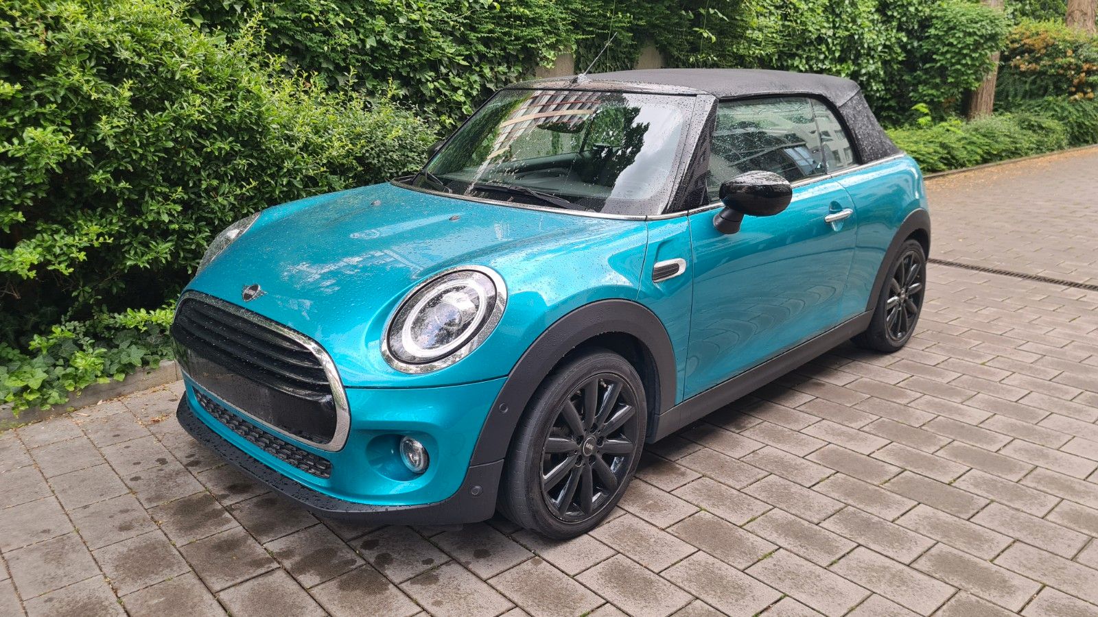 MINI CooperCabrio,ALU,Chilli 2 ,Kamera,LED,Sportsi,