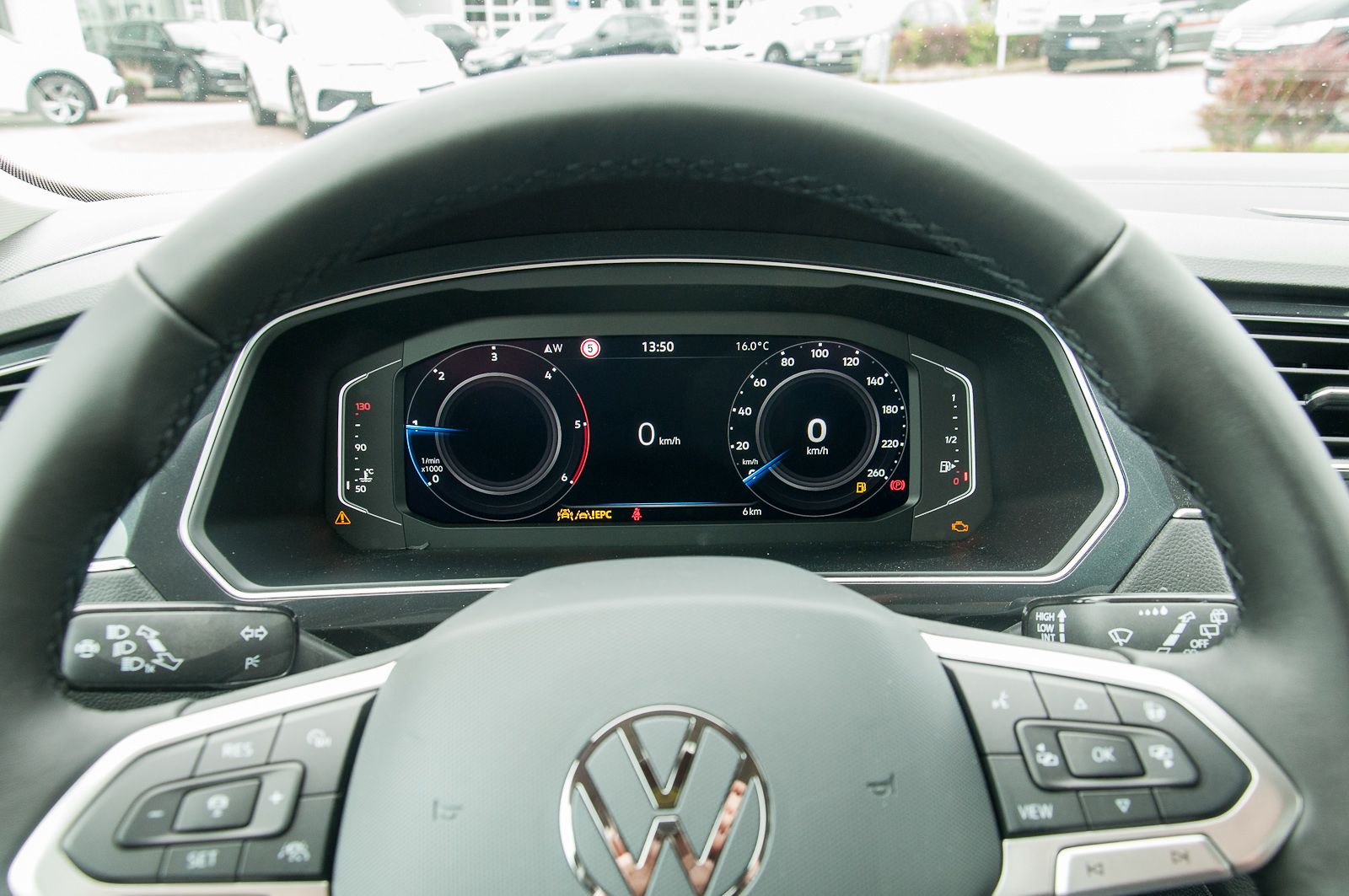 Fahrzeugabbildung Volkswagen Tiguan Elegance 2.0 l TDI SCR 150 PS 6-Gang Navi