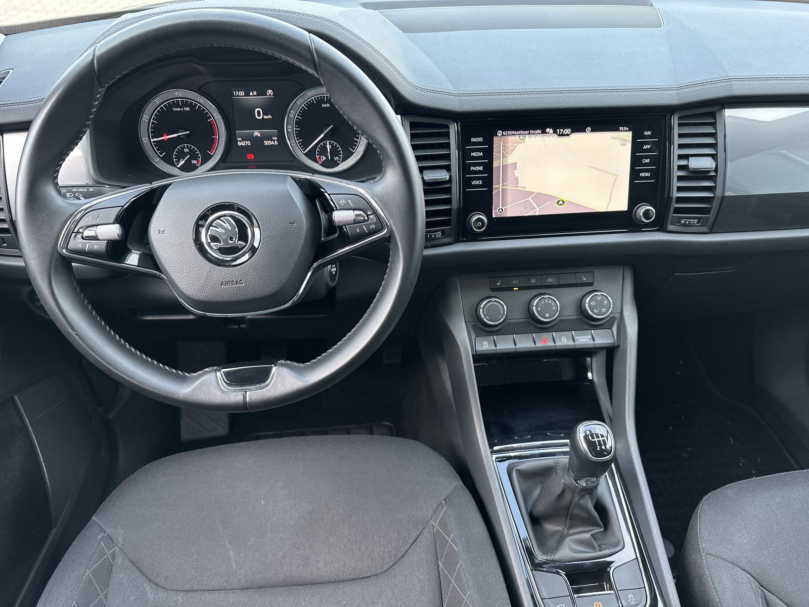Fahrzeugabbildung SKODA Kodiaq 1.5 TSI Active NAV+LED+CARPLAY+TEMPOMAT