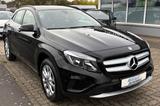 Mercedes-Benz GLA 200 Kamera/Sitzheizung/PDC - Mercedes-Benz GLA 200: Limousine