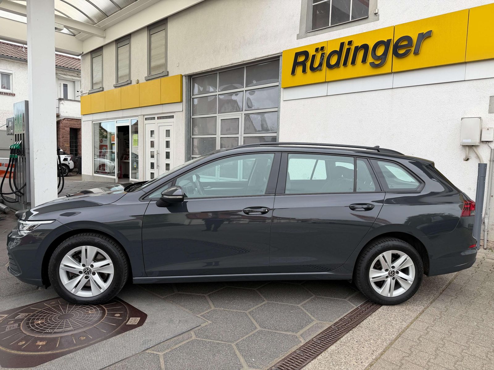 Volkswagen Golf Variant VIII Life *ACC* KAMERA LED *URANO-G imagem 2