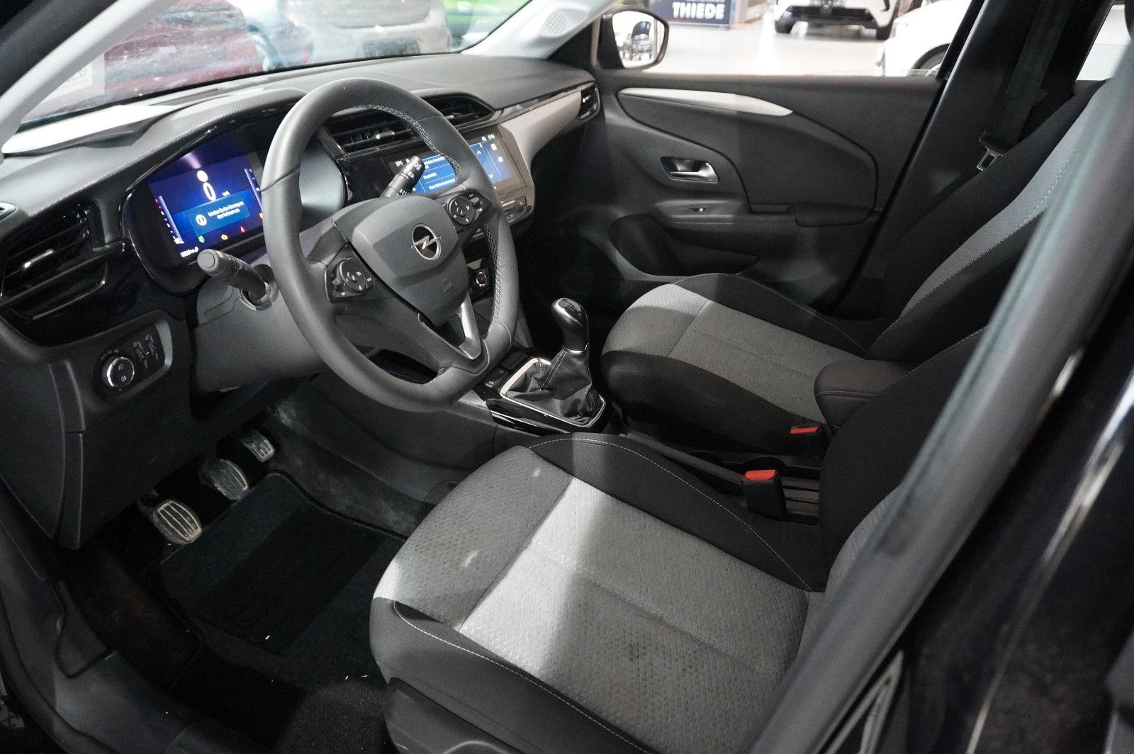 Fahrzeugabbildung Opel Corsa F 1.2 FACELIFT NAVI/LED/KAMERA/VIRTU./DAB+