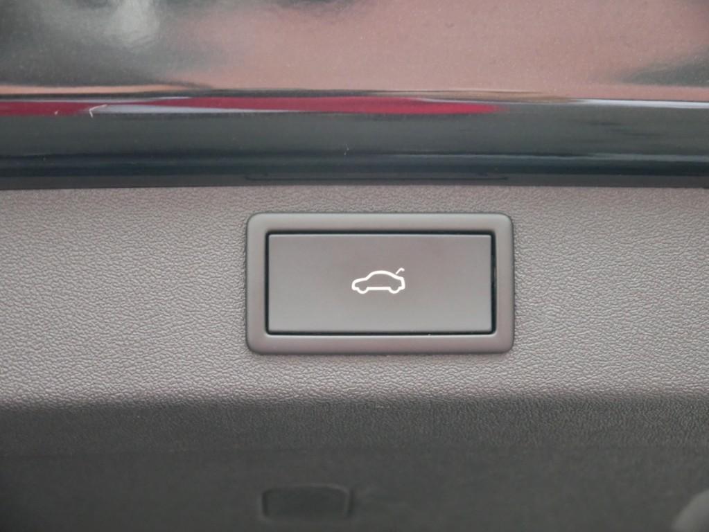 Skoda Enyaq 60 Loft LED Navi ACC Kamera Sitzheizung
