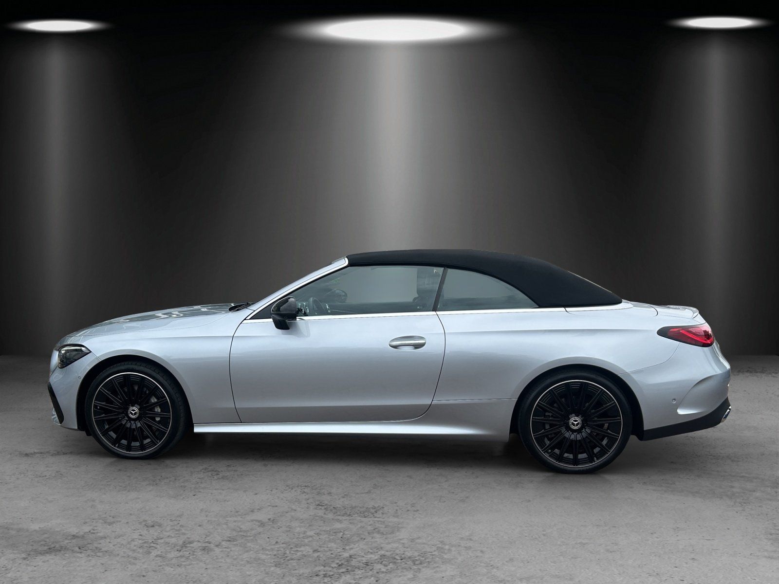 Fahrzeugabbildung Mercedes-Benz CLE450 4M Cabrio AMG Prem+ DISTRO Night DBC Memo