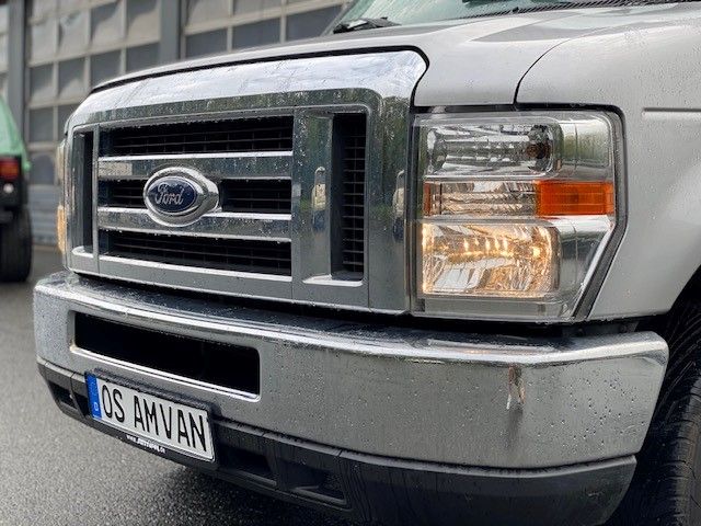 Fahrzeugabbildung Ford Econoline E350 XL 5.4 V8 LPG 11 Sitze