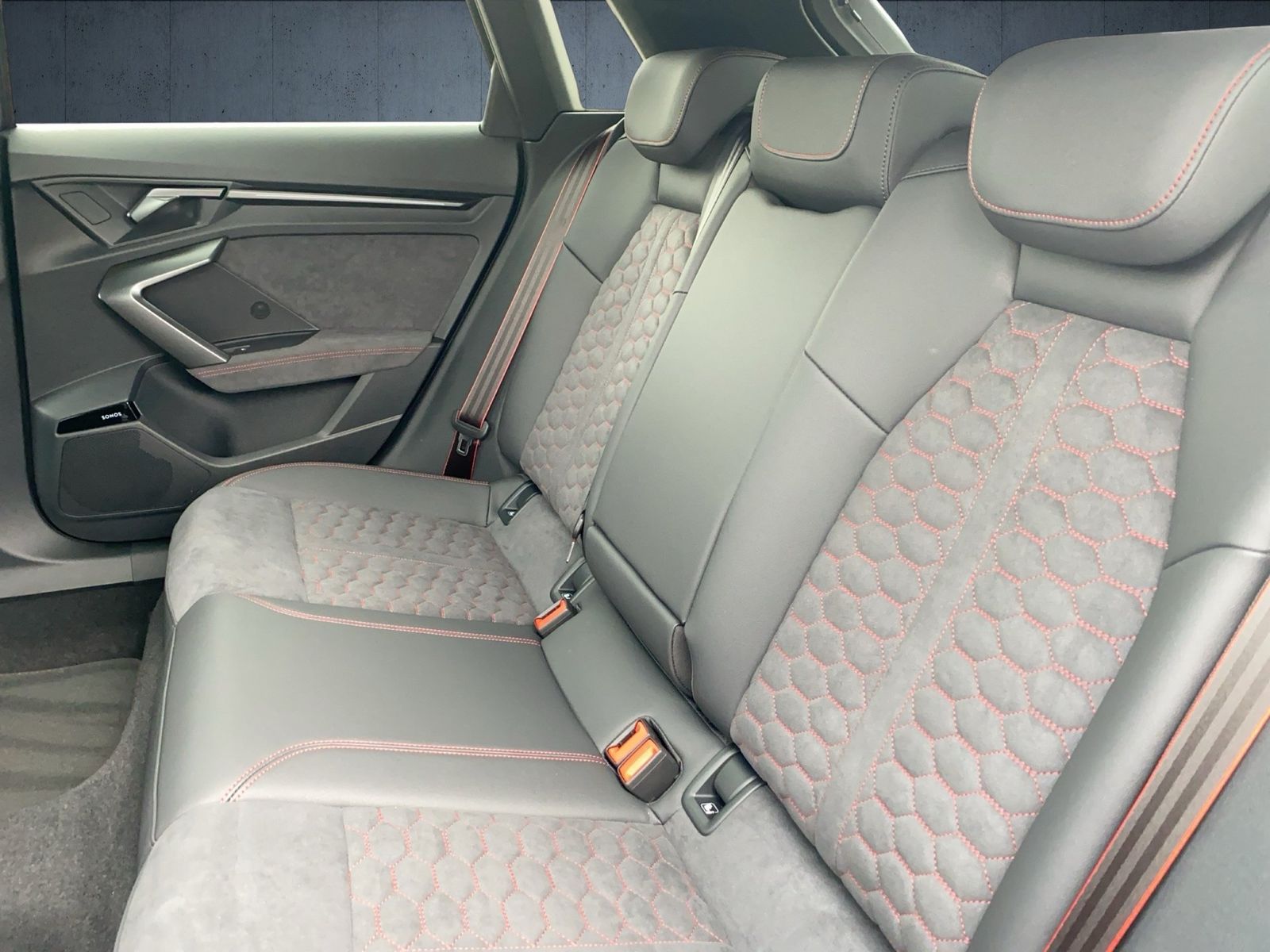 Audi RS3 - Bild 12