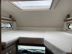 Dethleffs Grand Alpa 7820-2 *Hecksitzgruppe**Längsbetten*