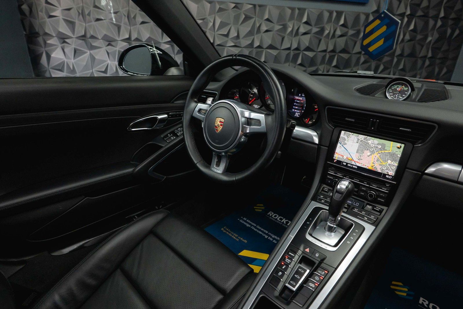 Fahrzeugabbildung Porsche 991 911 Carrera S Black Design Chrono *Pano*LED*