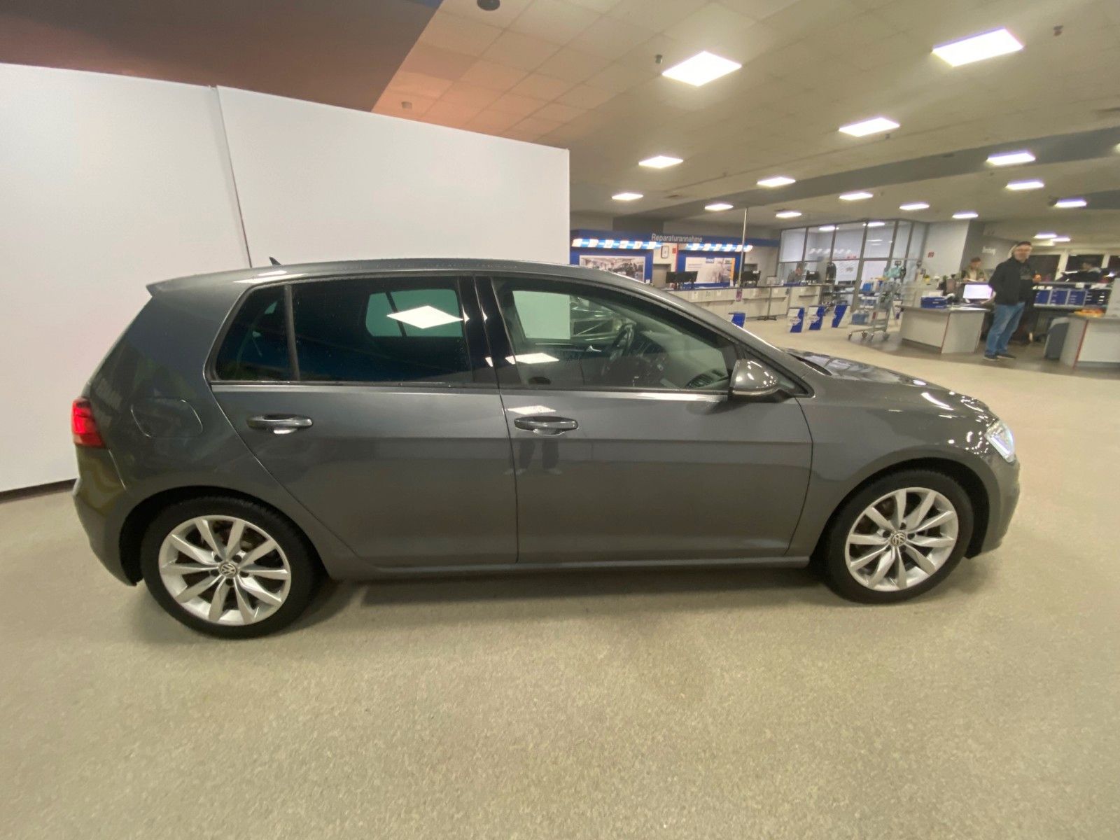 Fahrzeugabbildung Volkswagen Golf 7 1.4 TSI Highline+NAVI+ACC+ergoACTIVE+PDC+