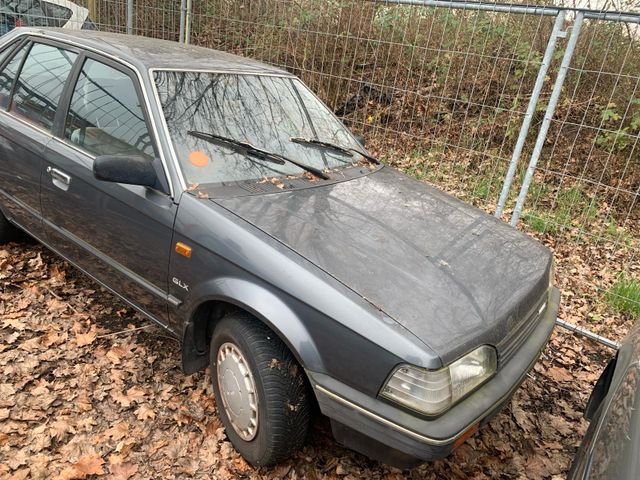 Mazda 323