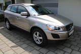 Volvo XC60 D3 AWD Aut. Momentum BiXenon Navigation Tem - gebrauchte Volvo XC60 aus dem Jahr 2011