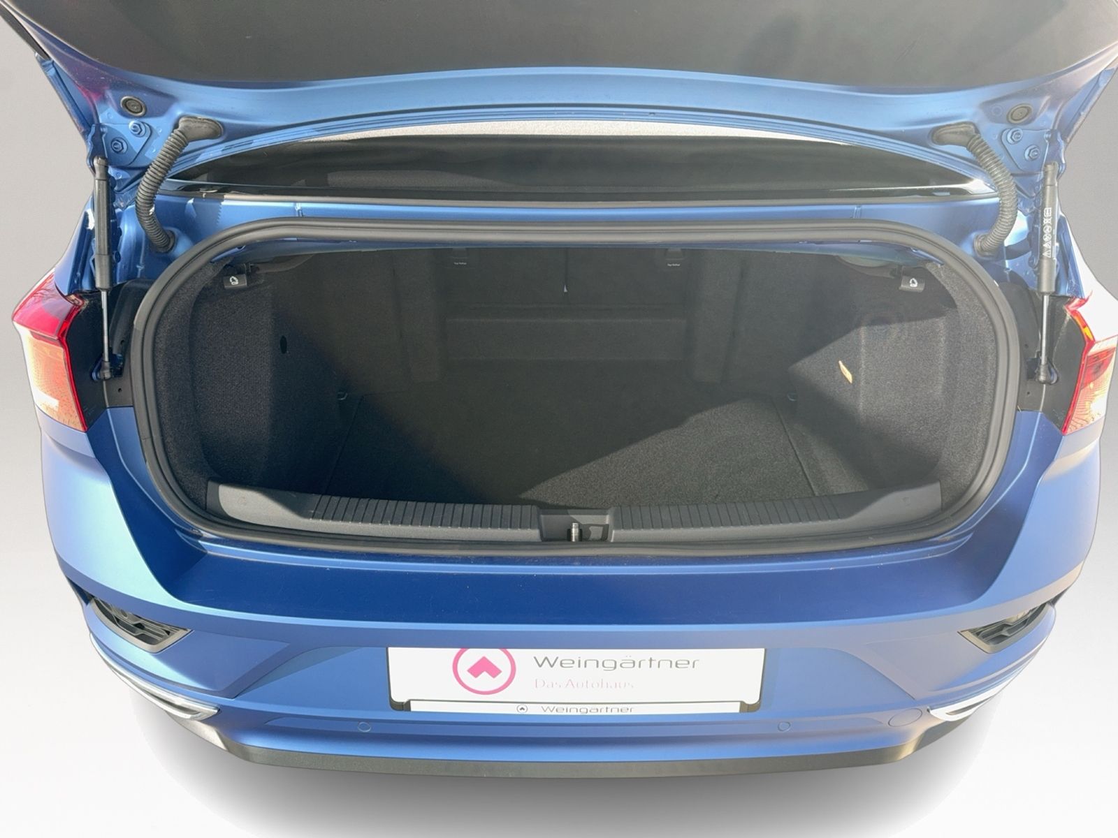 T-Roc Cabriolet 1.5 TSI R-Line, AHK, beats, DCC,