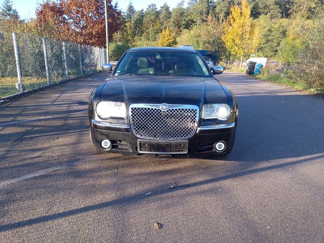 Chrysler 300C Touring 3.0 CRD *KLIMA-KAMERA* Tüv 04/2025*