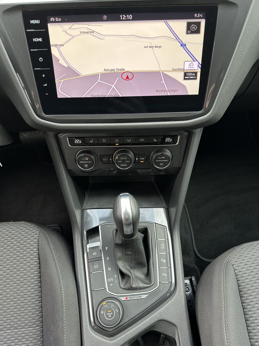 Fahrzeugabbildung Volkswagen Tiguan Allspace 2.0 TDI DSG 4M CL NAV+ACC+KAMERA