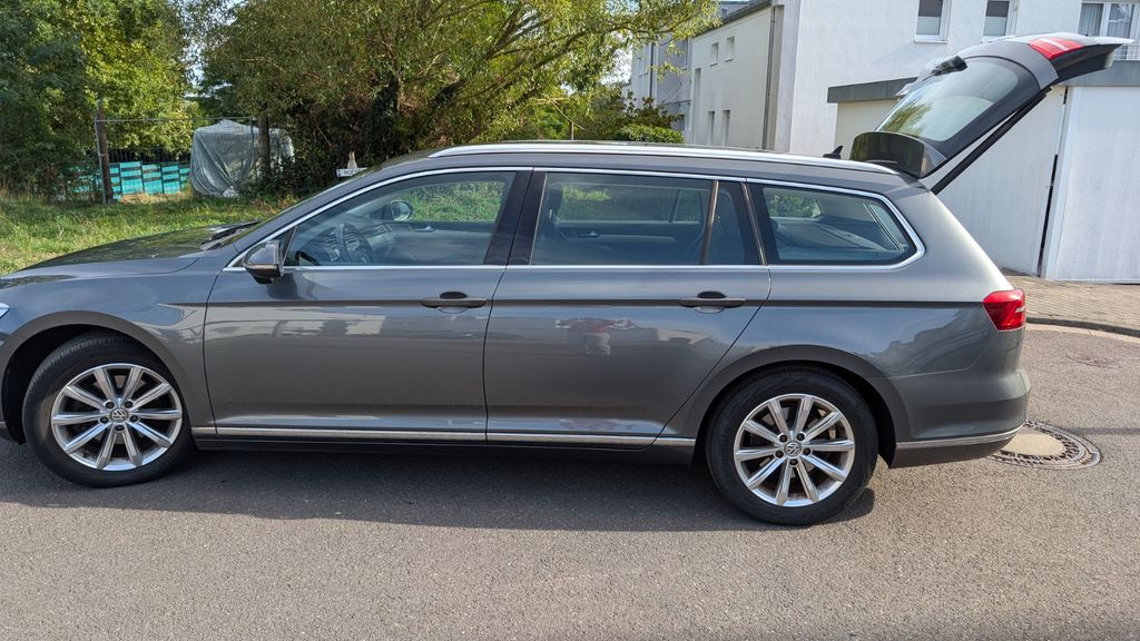 Image of Volkswagen Passat