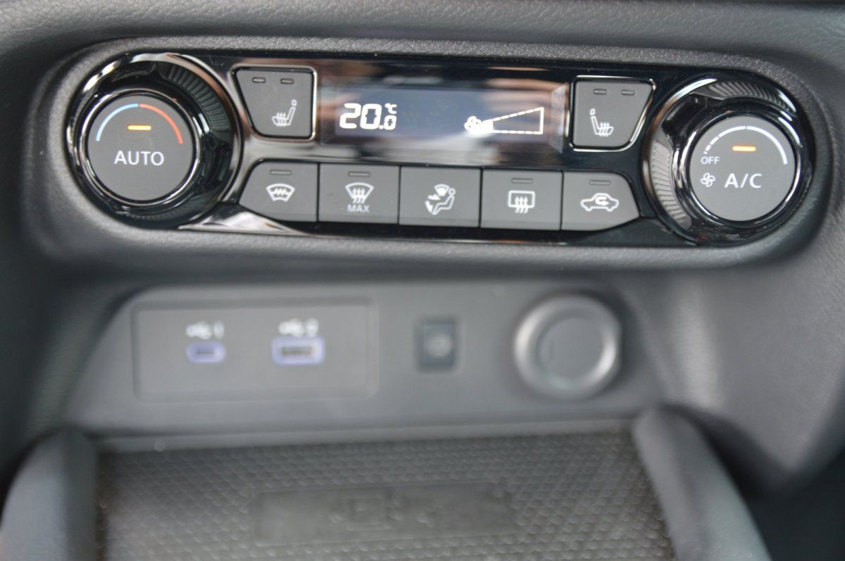 Fahrzeugabbildung Nissan Juke   N-Connecta Automatik neues Modell
