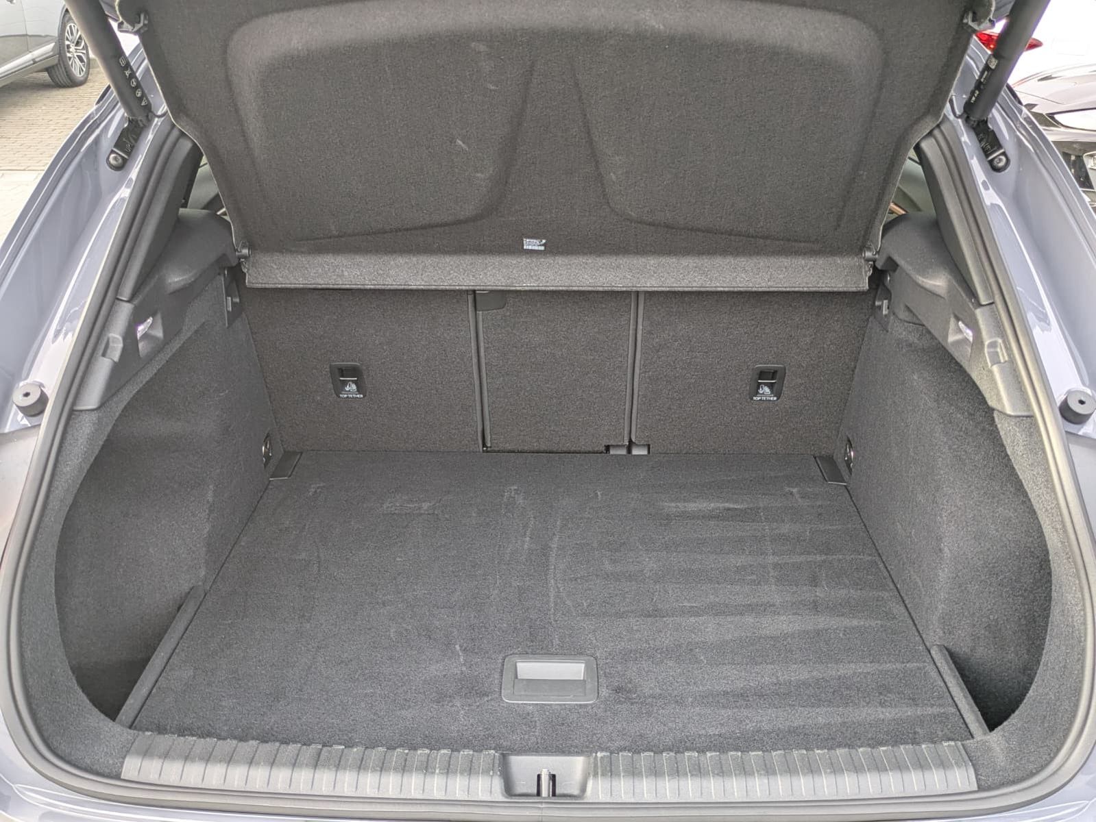 Fahrzeugabbildung CUPRA Terramar 2.0 TSI 4D VZ HUD*MATRIX*PANO*DCC*20"