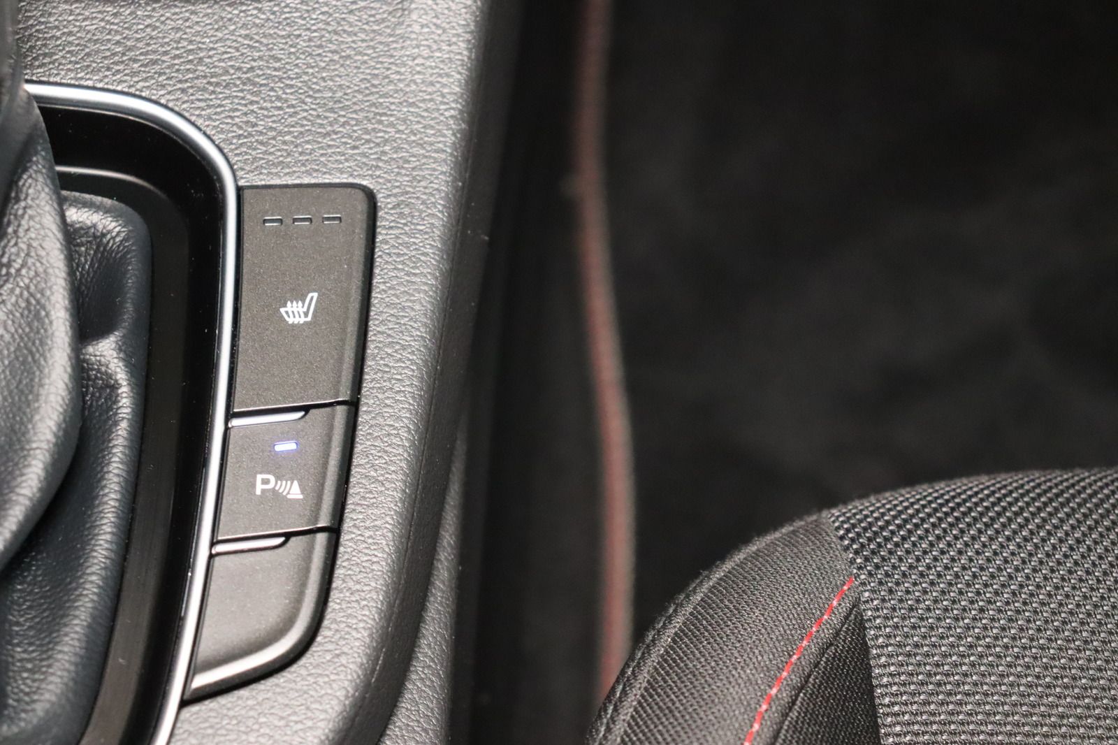 Fahrzeugabbildung Hyundai i30 Fastback * N-line * LED * DAB * RFK