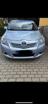 Toyota Verso - gebrauchte Toyota Verso aus dem Jahr 2011