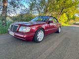Mercedes-Benz E 220 E 220 Cabrio H-Zulassung  - gebrauchte Mercedes-Benz E 220 aus dem Jahr 1995