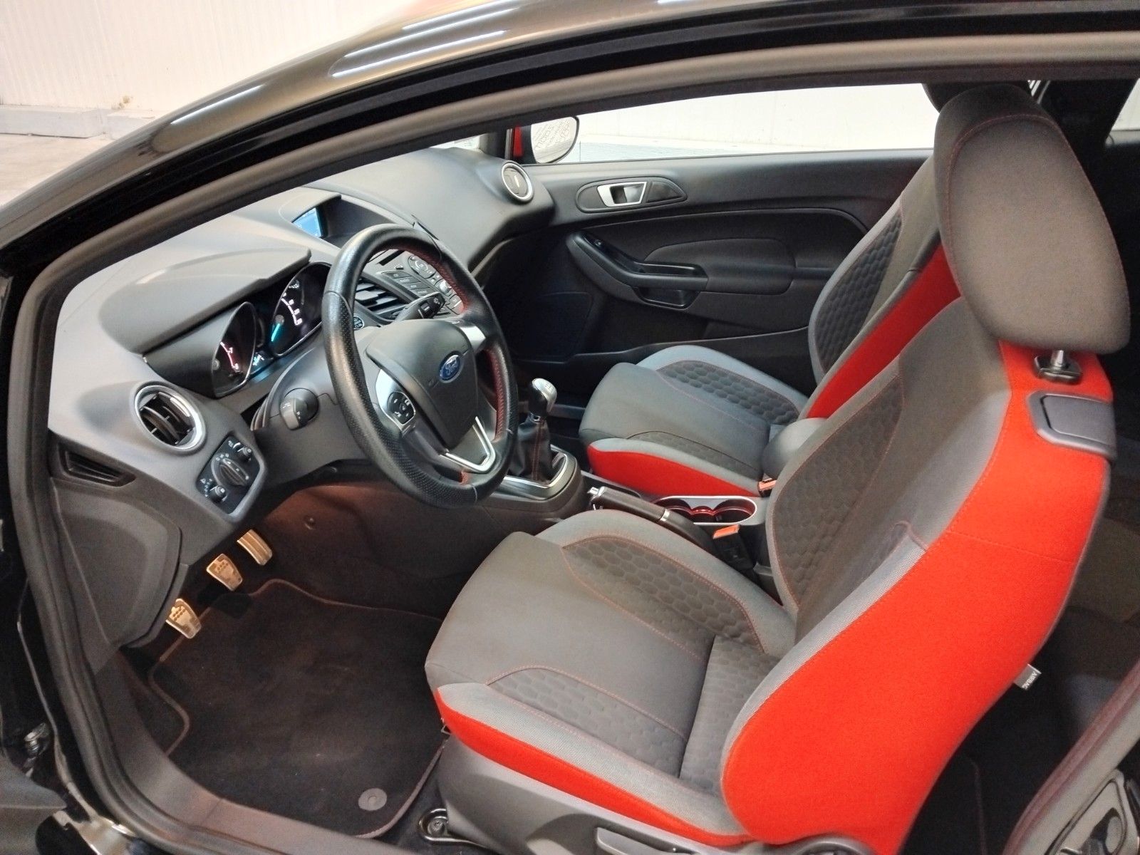 Ford Fiesta (06/2026, Benzin)