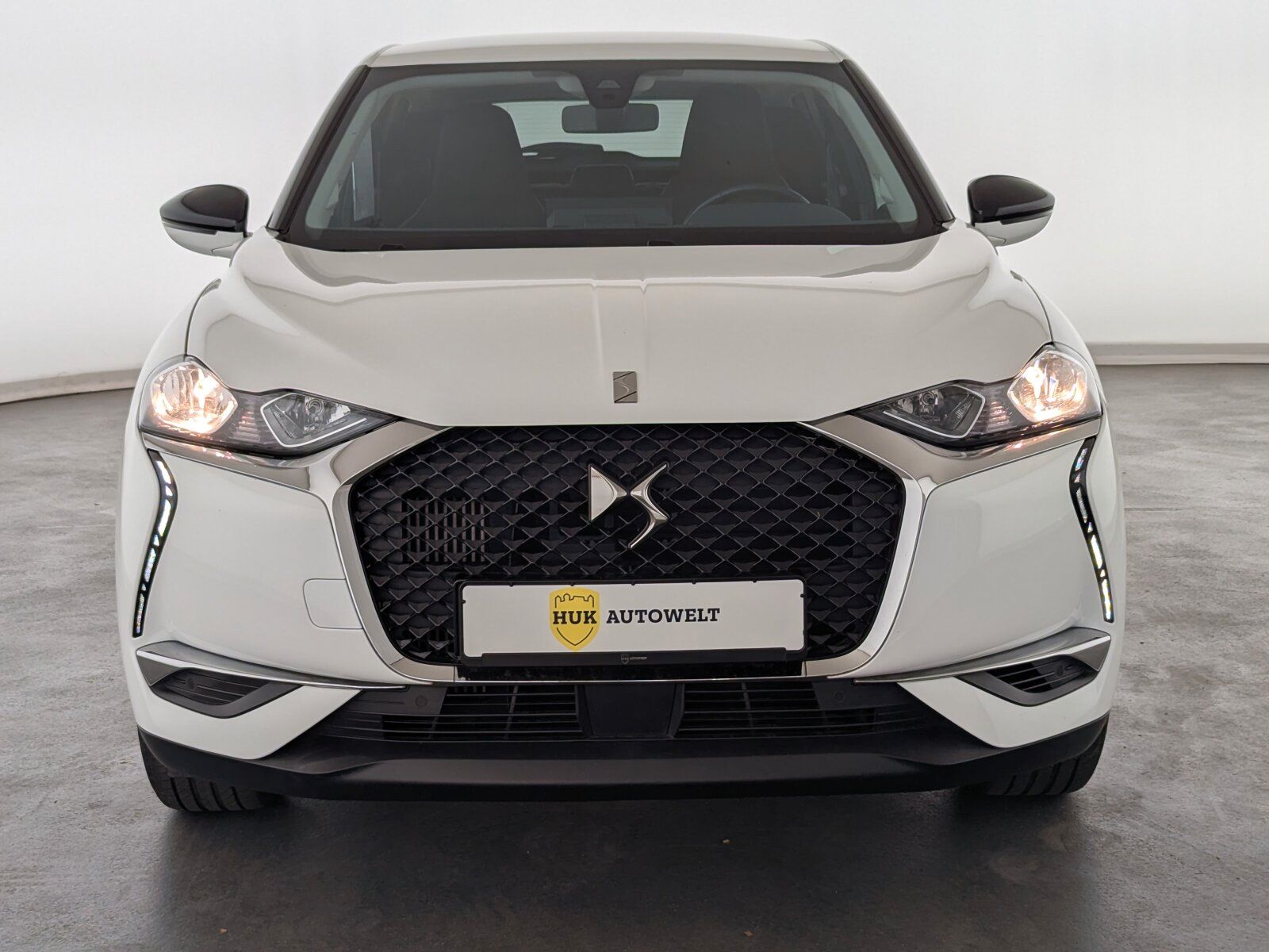 DS Automobiles 3 Crossback 1.2 PureTech 155 So Chic NAVI+SHZ+ imagem 2