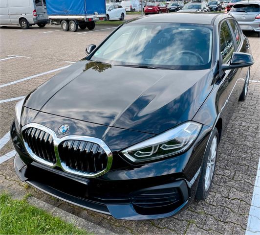 BMW BMW 116i Advan. (F40)|EZ 02/2021|34.500 km...