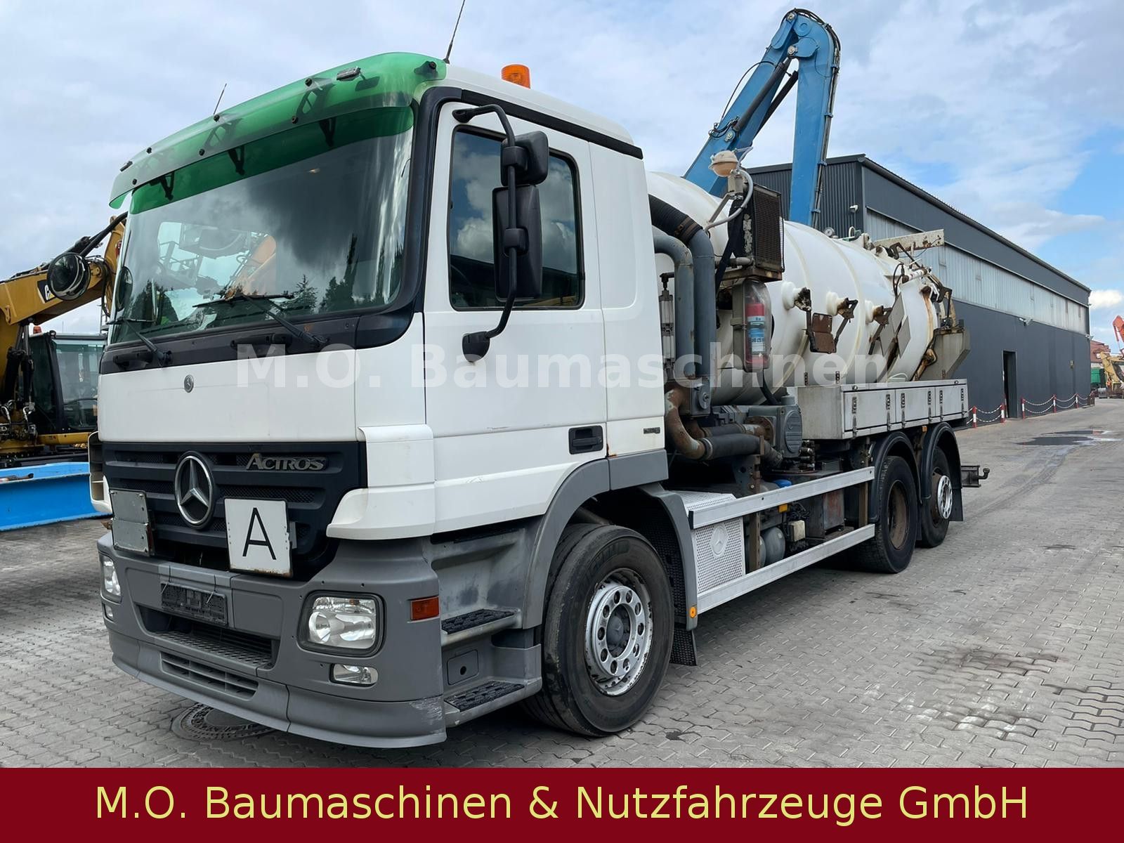 Fahrzeugabbildung Mercedes-Benz Actros 2541 / Saug u. Spühlwagen / Kroll  /