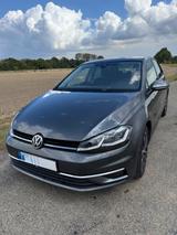 Volkswagen Golf 1.6 TDI Join Join - mit Diesel-Antrieb: Grau, Panorama-Dach, Limousine