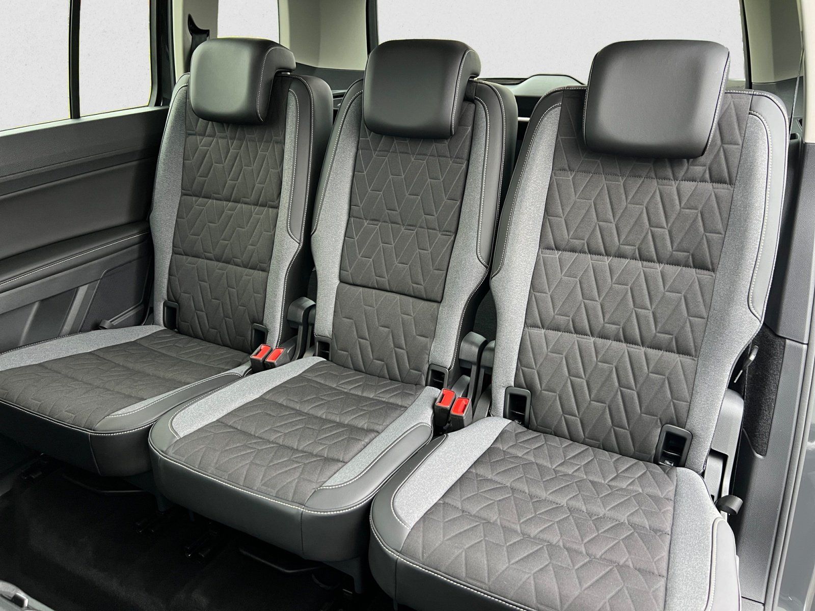 Volkswagen Touran - Bild 9