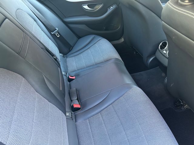 Fahrzeugabbildung Mercedes-Benz C 180 Autom.+Navi+LED+Teilleder+SHZ+BT+PDC