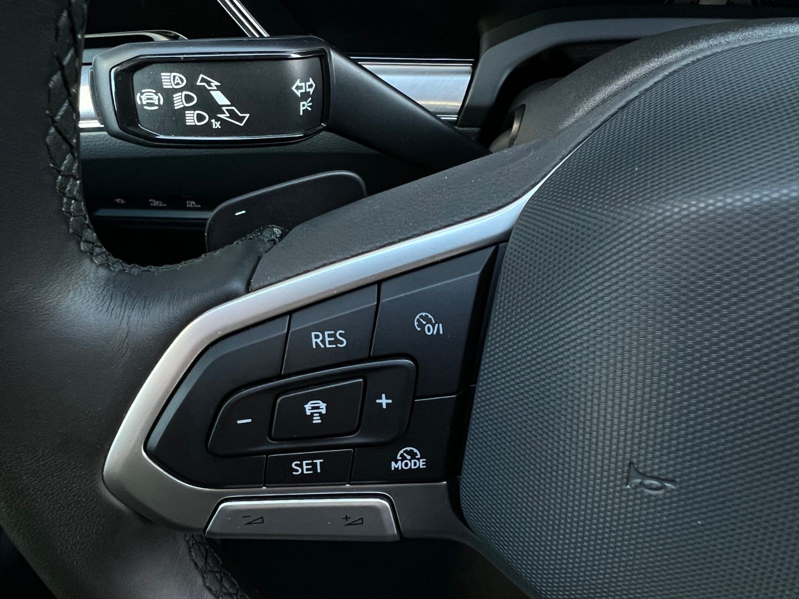 Fahrzeugabbildung Volkswagen Touareg 3.0 TDI 4MOTION *AHK, Luftfederung, 19*-