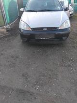 Ford Focus 1.6 Benzin - Ford Focus aus 2004: 1.6