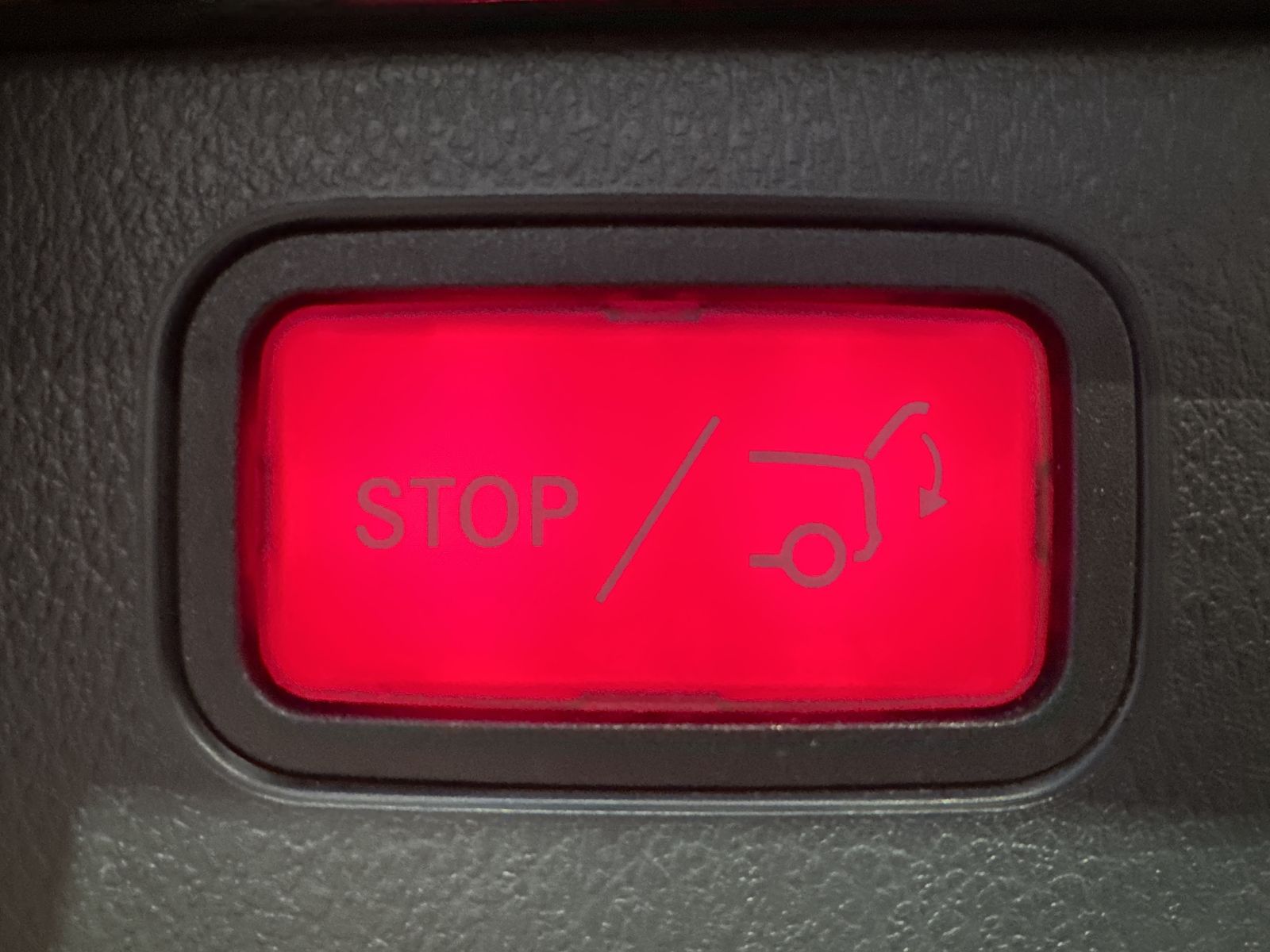 Fahrzeugabbildung Mercedes-Benz C 200 T 4Matic NAV+LED+KAMERA+CARPLAY+BUSINESS