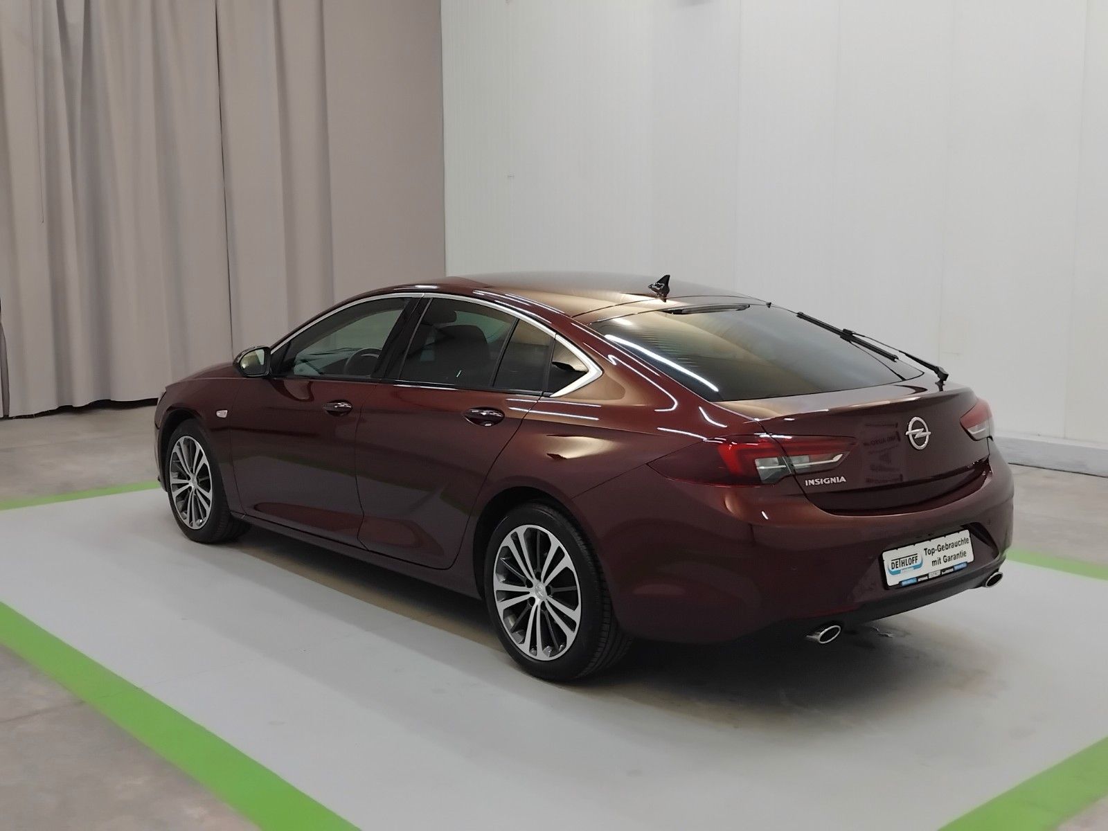 Opel Insignia (06/2026, Benzin)