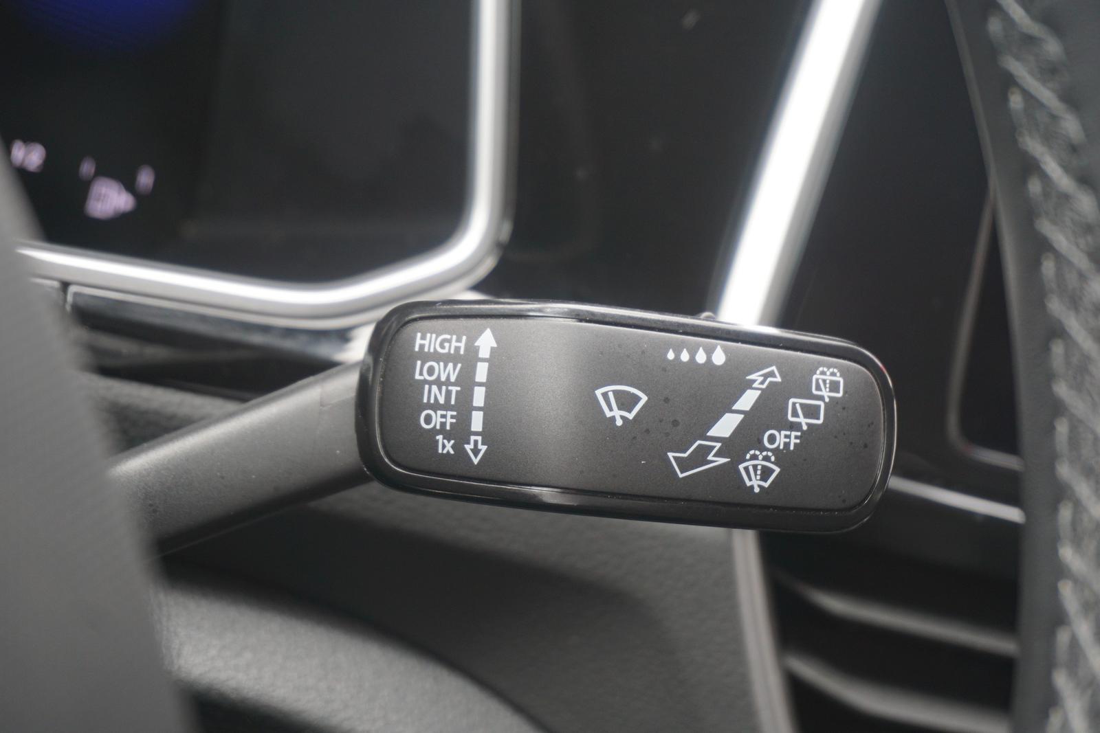Volkswagen T-Roc 2.0 R-Line 4Motion LED Navi ACC AHK Kamera, миниатюра 24