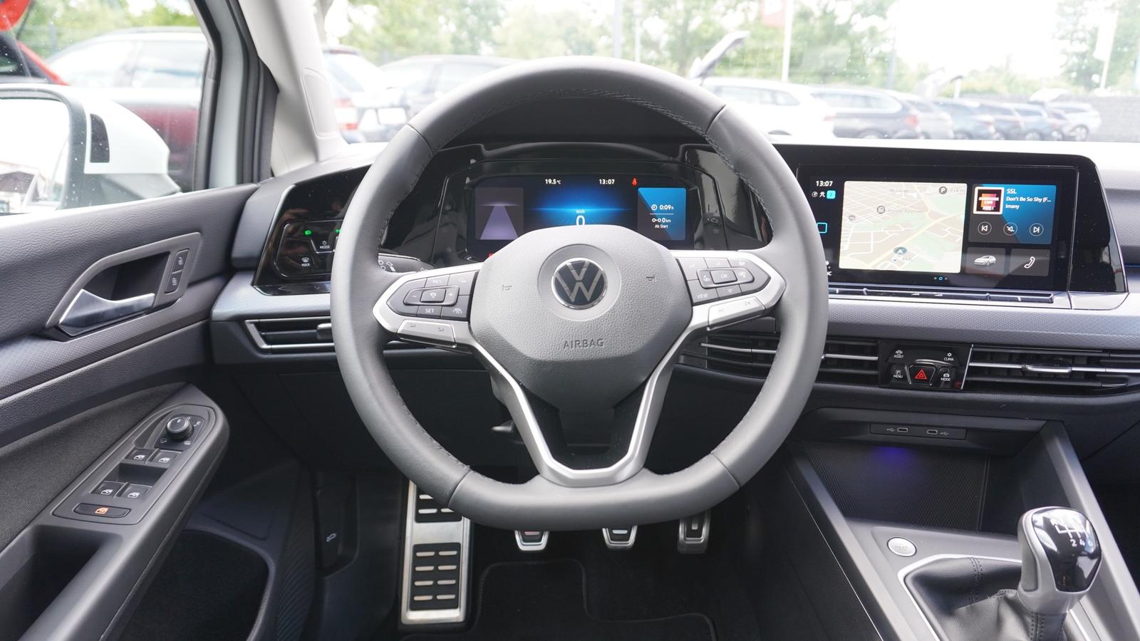 Volkswagen Golf VIII 1.5 TSI Active LED ACC Standheizung, миниатюра 13