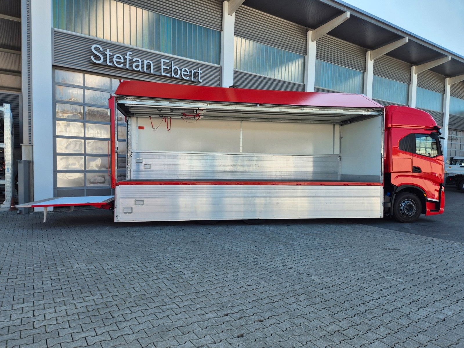 Fahrzeugabbildung Iveco AS260S50Y/FS Schwenkwand LBW 2xAHK CAM Intarder