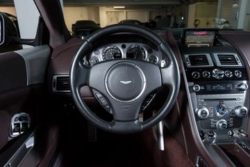 2011 Aston Martin VIRAGE — миниатюра 18