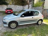 Peugeot 206 1 Hand TÜV 2027 - gebrauchte Peugeot 206 aus dem Jahr 2001