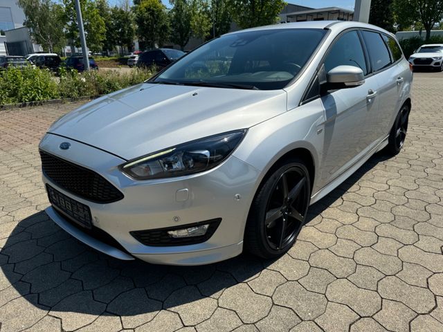 Ford Focus Turnier ST-Line/LED/ACC/NAVI/8-FACH