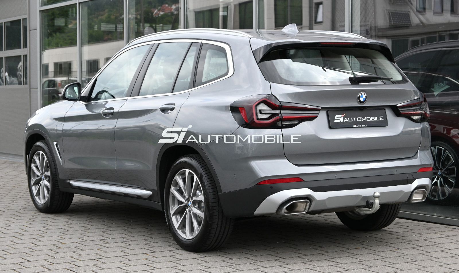 Fahrzeugabbildung BMW X3 xDr.20d °AHK°HUD°MEMO°SITZKLIMA°STANDHZG°360°