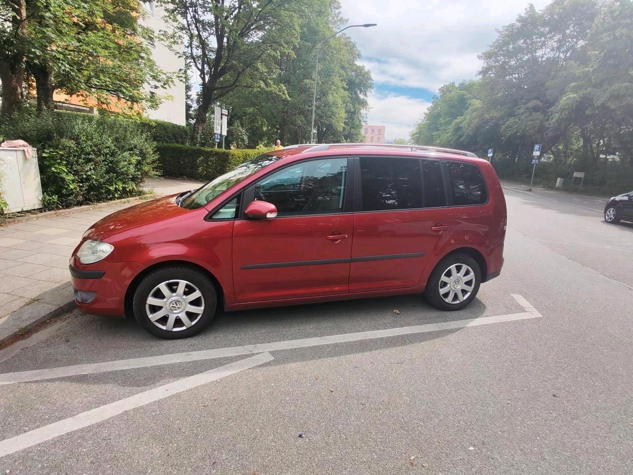 Volkswagen Touran 2007 — vehicle for AFU Ukraine